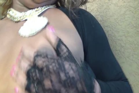 it's So gripping To watch Samaya Lamb stroking
