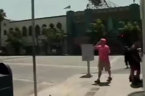 teen Sucks ebon shemale