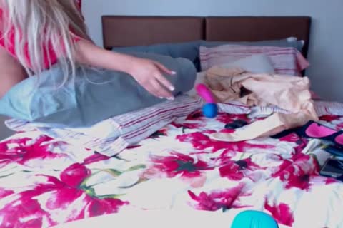 Xcherrycrushx Playing With A suck Up Doll