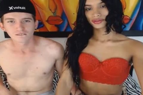 couple tgirl sucking penis On webcam