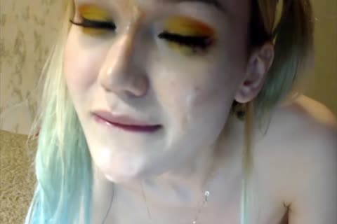 lusty web camera Gurl Chokes And Plays