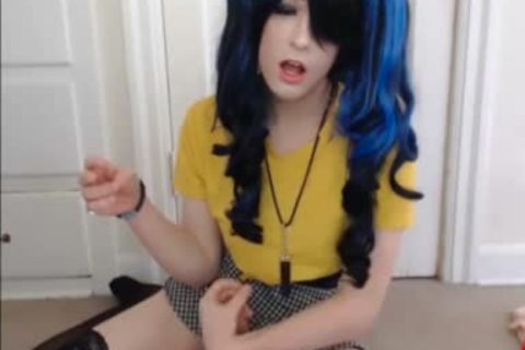 Plowing hard along with crossdresser