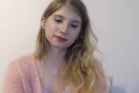 charming Russian shemale web camera Teasing