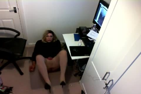 Kim Nylons Takes It On Her Back Like A hooker