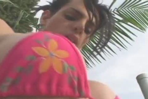 dude Rails brunette ladyman On Patio