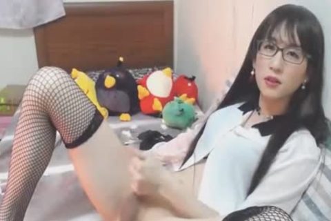 Skinny shemale Playing Her yummy asian dong