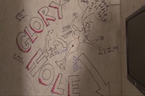 Luna Rose Gloryhole