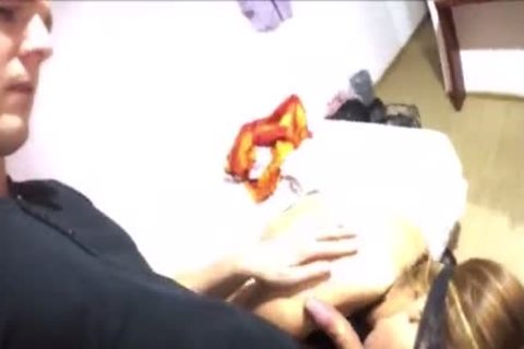 German Ladyboy - Tourist Fickt Trans Hure In Bangkok Ohne Gummi Und Spritzt In Den Arsch