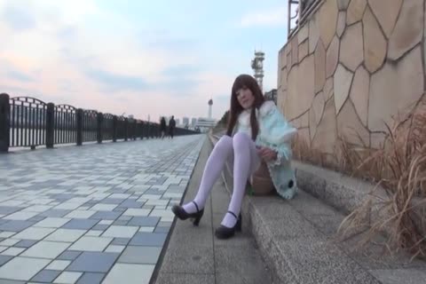 asian Gurl Public Play