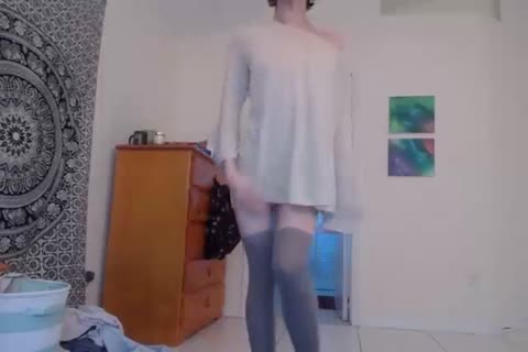 CassieReef Showing Off Her excellent Body