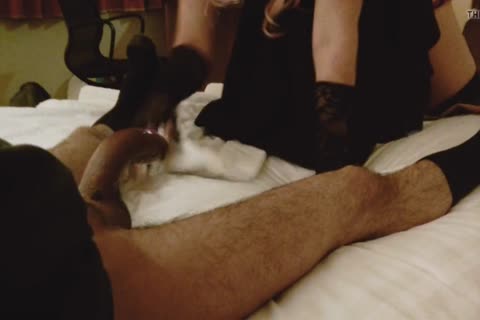 tranny raw hammered And Sucks In A Hotel Room.