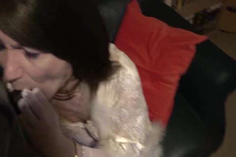 Sophie London: engulfing 10-Pounder In White nylons And underware