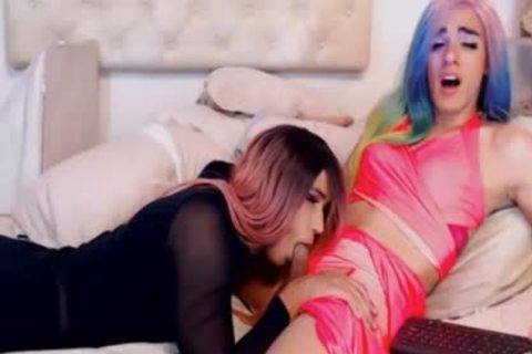 non-professional ladyman couple oral sex-stimulation