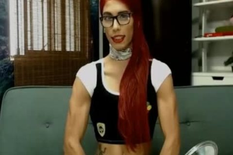 ladyboy Biceps Flex 002