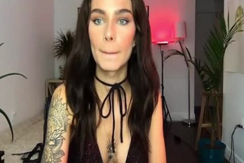 Super nasty & wild Russian lady-man Beauty Shows Off Her fine Body On web camera