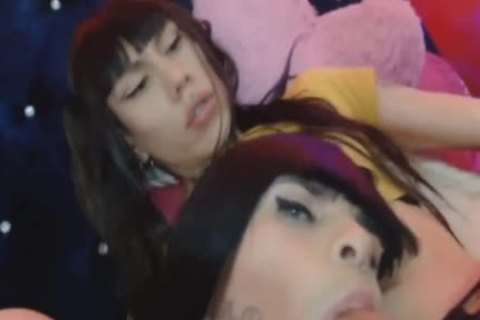 ladyboy hooker sucking Her friends gigantic 10-Pounder