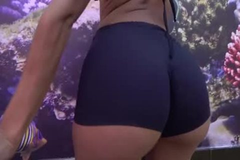 Nailing Nicole