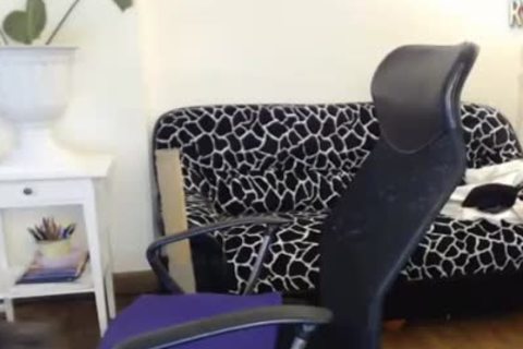 slim Thai Trans playgirl large boobs large dong Teasing On cam