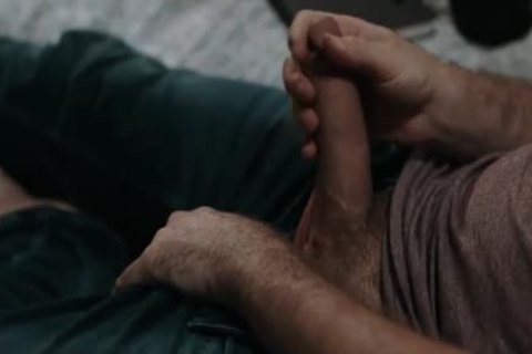 sheboy Daisy Grabs Pierce Taylors weenie