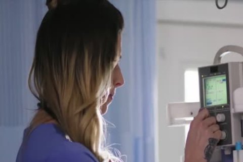 wild shemale Casey Kisses gets likes sucking rod
