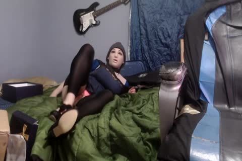 Crossdresser butt Tease