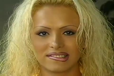 Gia pokes older Woman