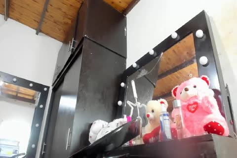 Zendabich throbbing latina knob (no spooge)