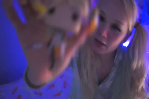 Blondelashes unfathomable throat nail