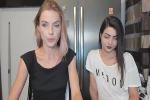 Senzuallips tranny web camera