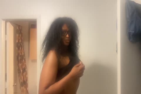 overweight wazoo, Oiled Body, And Finger nails