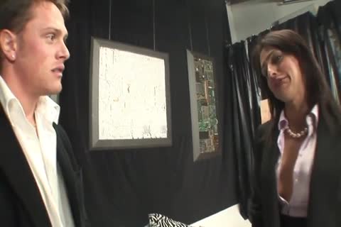 Art Dealer And Buyer