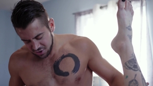 Trans Sensual: Jenna Gargles escorted by Dante Colle in bath