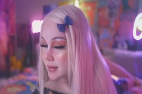 blond 18YO TS anal vibrator slamming