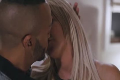 Ts Superstar Kayleigh Coxx Masturbates And slammed By A Bbc