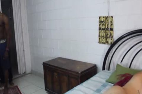 Boneca Safada Teve O Cuzinho Arrombado E Os Pezinhos Lambuzados De Porra Por Dois Invasores Gostosos - COMPLETO NO RED - Produção Por Roger Barbudo