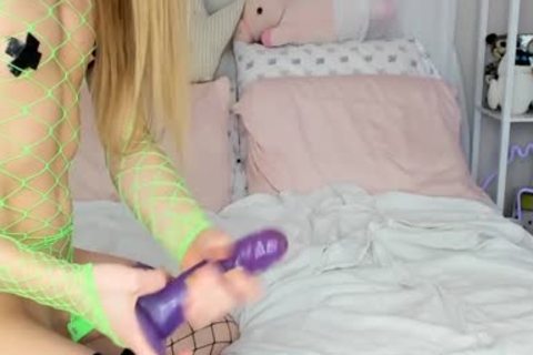 Rachel Nova Plays Her much loved dildo And Cums