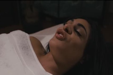 concupiscent man Satisfy His shemale Customer Eva Maxim ass Needs In Doggy