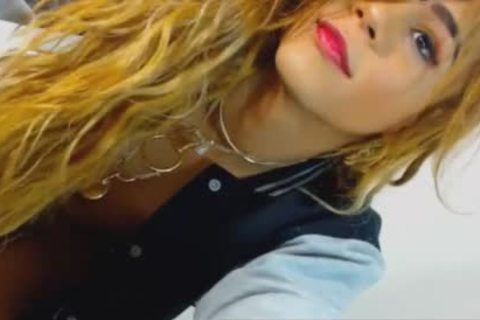 sleazy ladyman Inserts A fake penis On Her taut wazoo