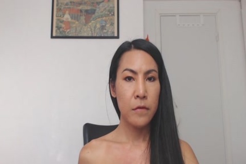 oriental cam Ladyboy Jerking