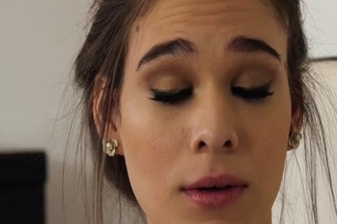 Jessy Bells Surprises His Boyfriend With Face To Face Sex.