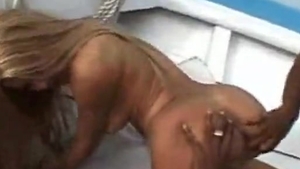 Amanda Getting screwed In A Boat Pt2