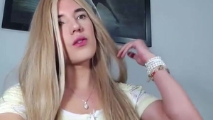 CHE GRAN CAZZO HA LA SPLENDIDA VALERY