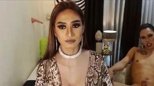 Trans Woman friends Enjoys Suckung Each Others knob
