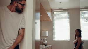 Jerking TS Stepmom butthole boned By Her Stepson In The baths