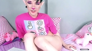 Pinky Femboy Cums