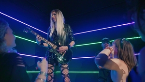 Trans Angels: Backstage Threesome with Havok