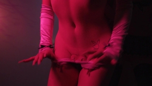 Trans Angels: Horny Maverick Dominates Tgirl Cosplay Model