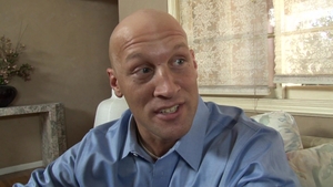 Devil's Tgirls: Shemale Pounded by Lucky Male