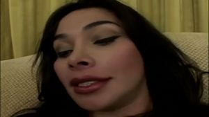 Vaniity-scene5