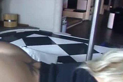 lady-teen BAREBACKIN IT 2 - Scene 1 - ROBERT HILL